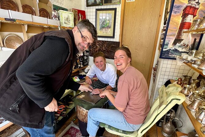 COPPER HANDICRAFT WORKSHOP (Make your own souvenir from Sarajevo) - Bascarsija workshop with the artisan: making the souvenir