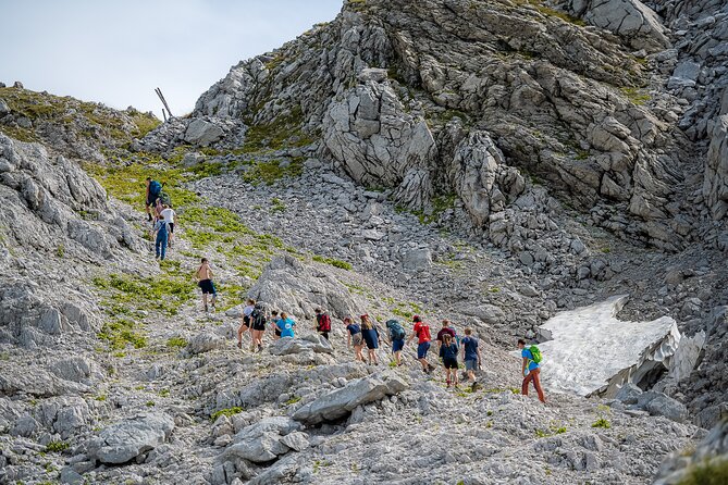 Hiking Zelena Glava, Prenj - Transport back, showers, and a calmer ending